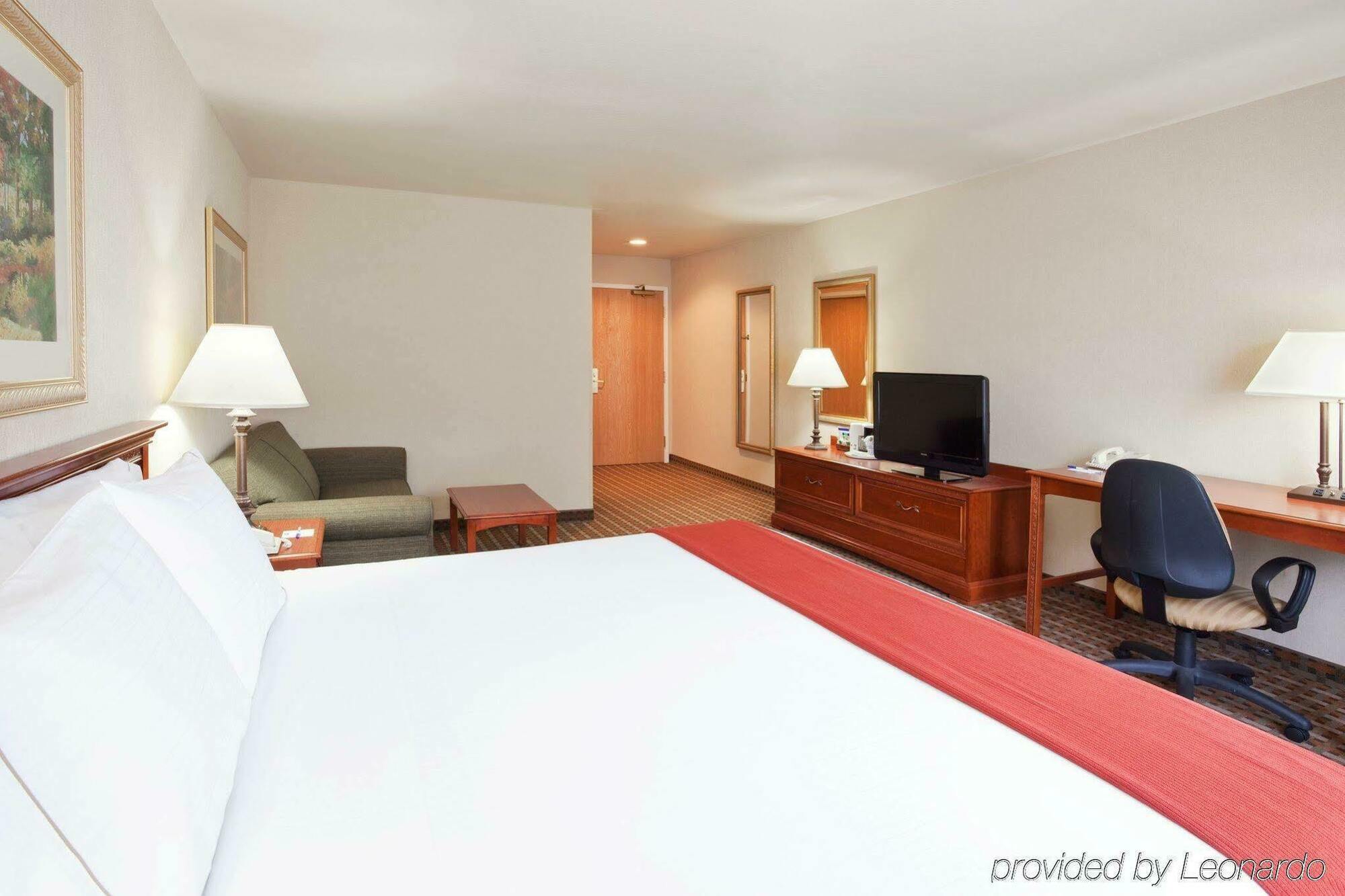 Holiday Inn Express Hotel & Suites Columbus Southeast Groveport By Ihg Exterior foto