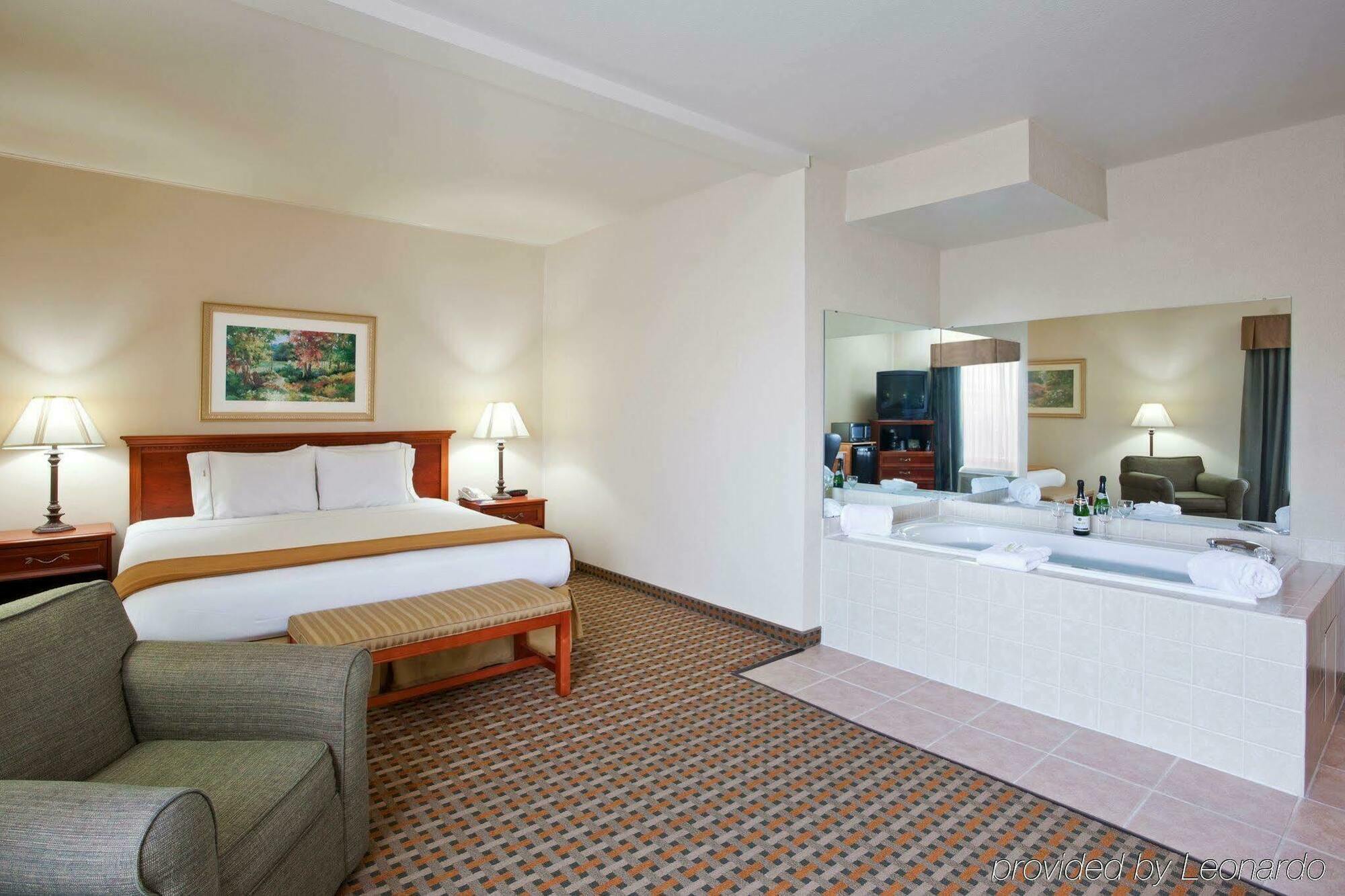 Holiday Inn Express Hotel & Suites Columbus Southeast Groveport By Ihg Zimmer foto