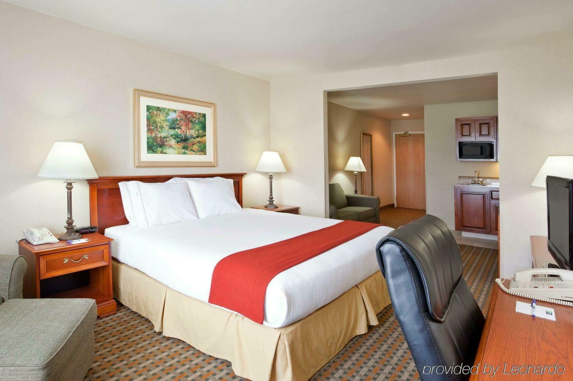 Holiday Inn Express Hotel & Suites Columbus Southeast Groveport By Ihg Exterior foto